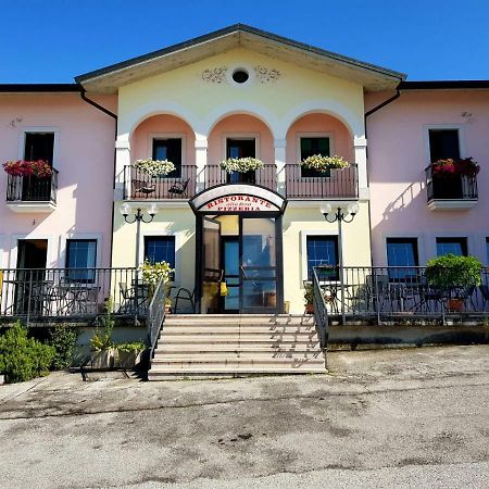 Locanda "Alla Rosa" Lusiana Εξωτερικό φωτογραφία