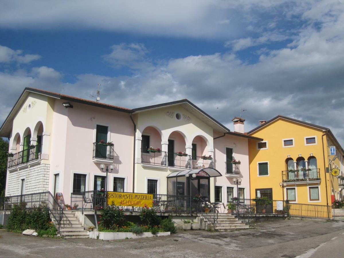 Locanda "Alla Rosa" Lusiana Εξωτερικό φωτογραφία